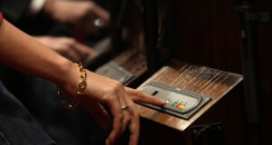 El Parlament reclama al Govern que pagui “amb urgència” el deute que té pendent amb els centres especials de treball