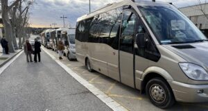 Adif tala arbres al punt amb risc de despreniment de Caldes de Malavella per evitar que caiguin a la via