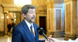 Junts registra una proposició de llei per crear un salari mínim de referència català de 1.400 euros mensuals