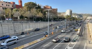 Un 39% dels cotxes previstos han sortit de l’àrea metropolitana fins a les set de la tarda per l’operació sortida
