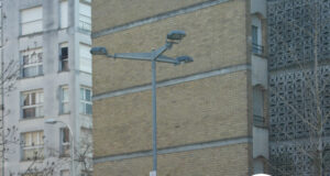 El projecte veïnal porta a porta de Salt ajuda 140 famílies a pal·liar la vulnerabilitat energètica