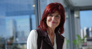 Coia Valls reivindica les dones invisibilitzades de la Sagrada Família amb ‘El somni de Gaudí’