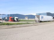 Uns encaputxats entren en una nau de Celrà, apallissen el vigilant de seguretat i fugen amb el seu cotxe