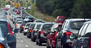 TÜV SÜD posa el focus en la seguretat viària davant els desplaçaments de Setmana Santa