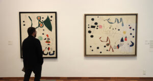 La Fundació Joan Miró trenca amb el relat tradicional i convida a rellegir l’artista des del seu procés creatiu